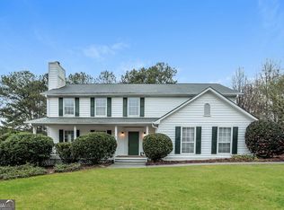 1735 Summit Edge Cir, Loganville, GA 30052