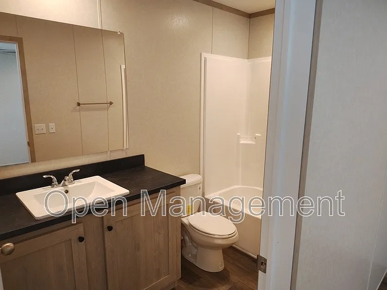 40 Erin Ln #19 — Photo 22