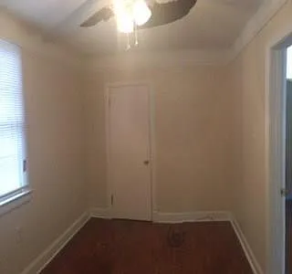 3 bed, 1.0 bath, 900 sqft, $1,185 — Photo 4