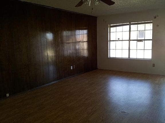 2nd image of 3720 Cobblestone Dr