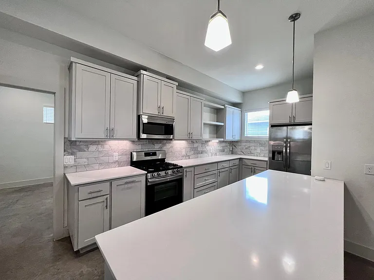 6913 Meador Ave #A — Photo 4
