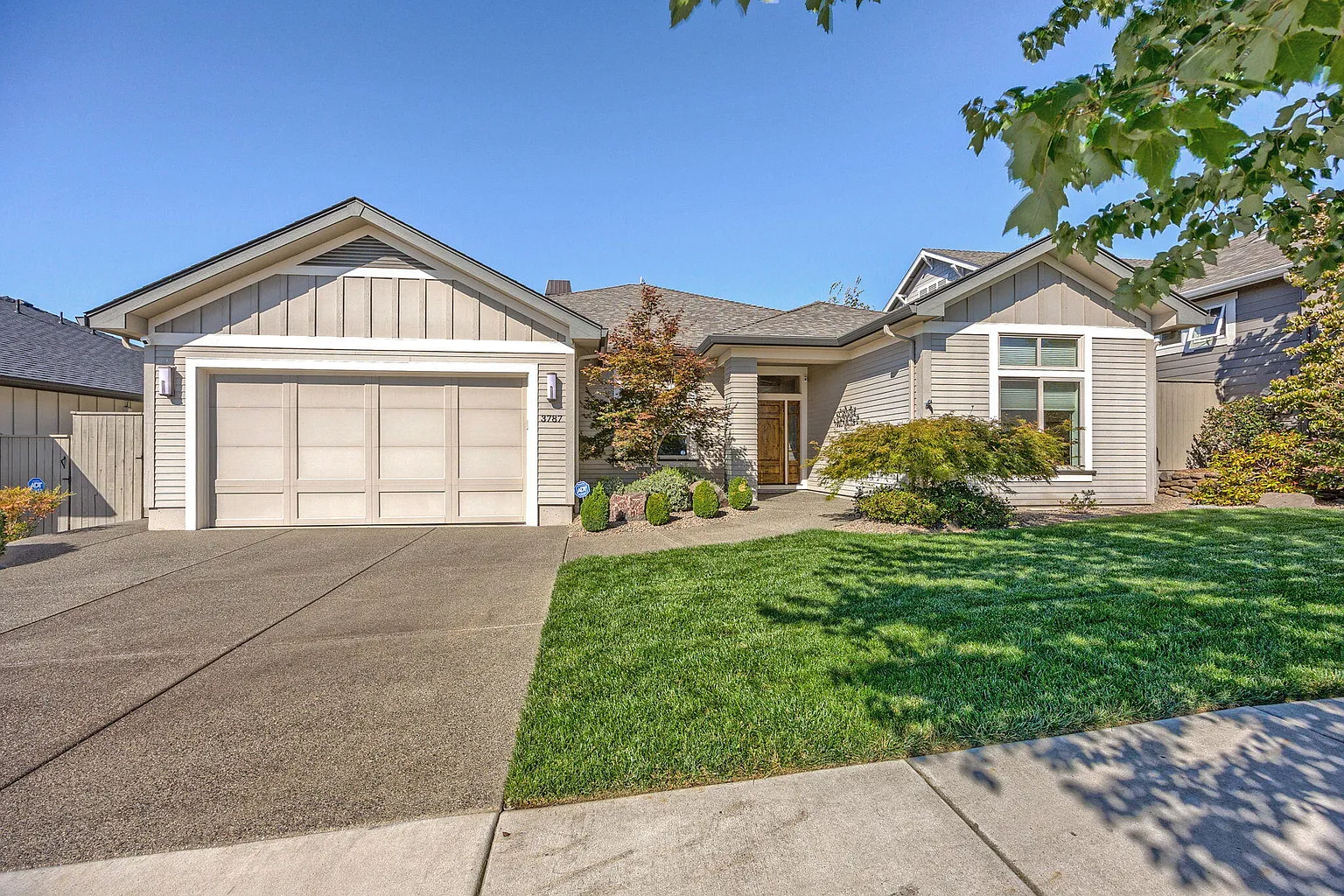 3787 Sunleaf Ave photo 1