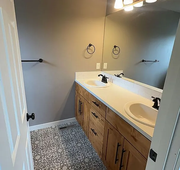 2728 NE Black Oak Pl — Photo 17