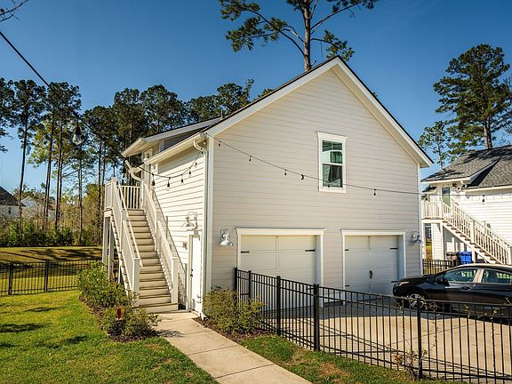 4th image of 3571 Clambank Dr