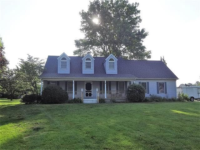 1st image of 439 Parkeway Dr