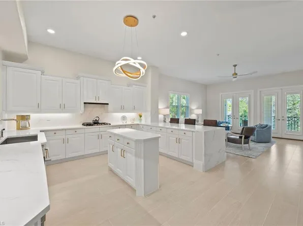 2886 Castillo CT #103, NAPLES, FL 34109