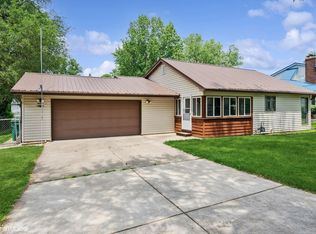 19629 Gilmer St, South Bend, IN 46614