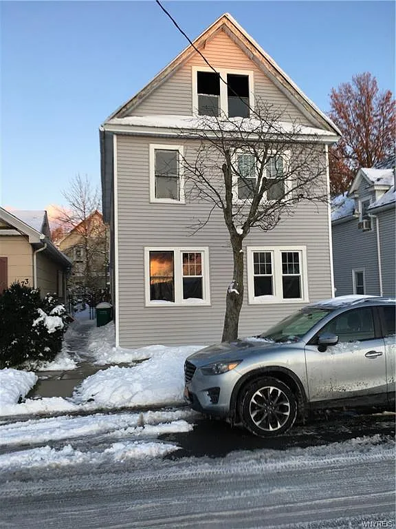69 Kail St photo 1