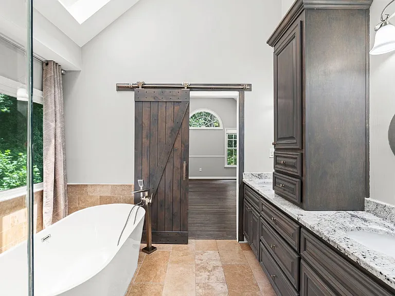 11355 Vedrines Dr — Photo 29
