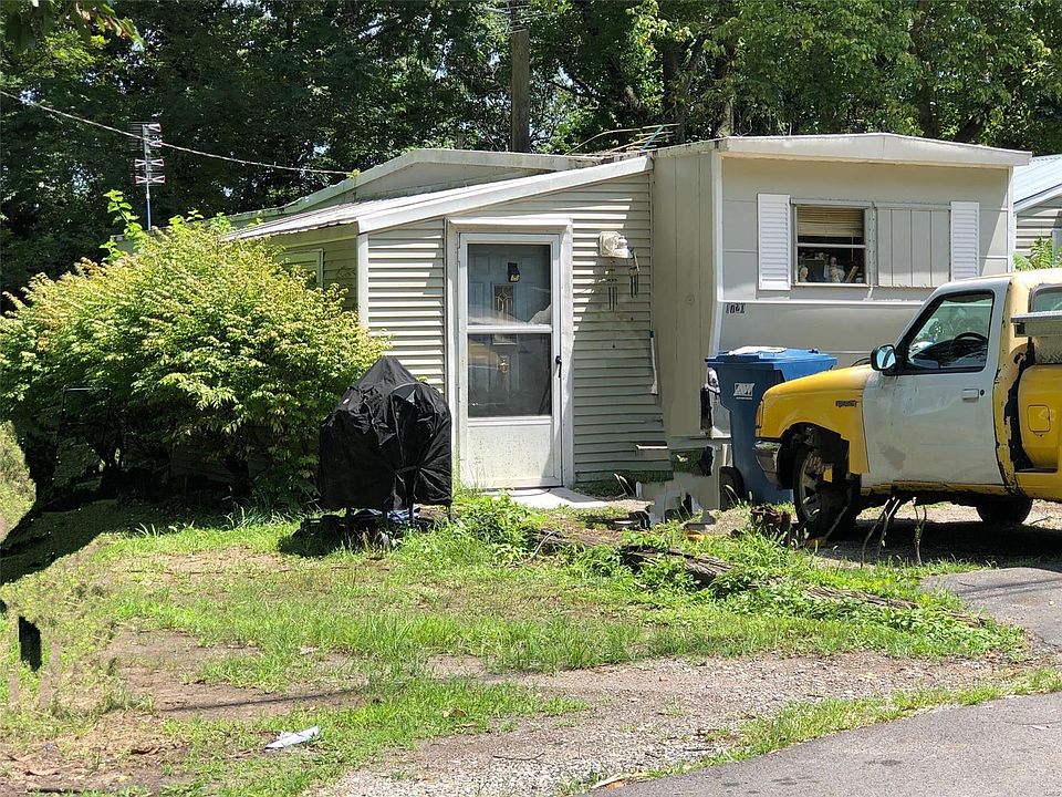 2nd image of 1722 California Ave