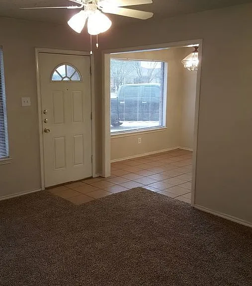 9608 Elmwood Ave #B — Photo 4
