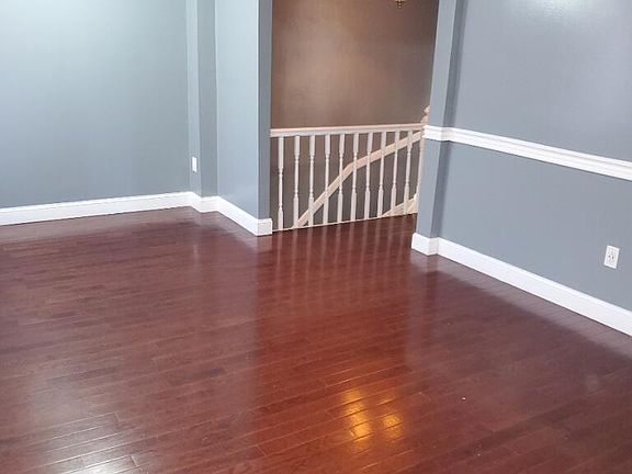 2nd image of 13833 90th Ave Floor 2