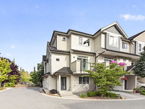 2nd image of 13898 64th Ave #191