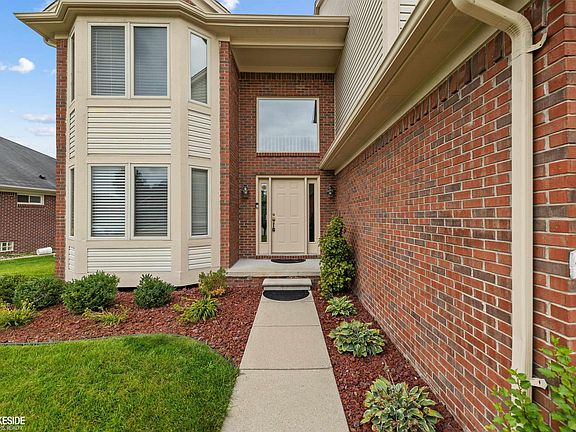 4th image of 51389 Midland Cir