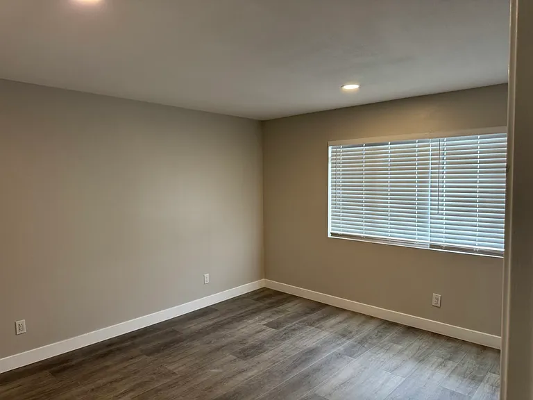 415 S Tahquitz Ave — Photo 18