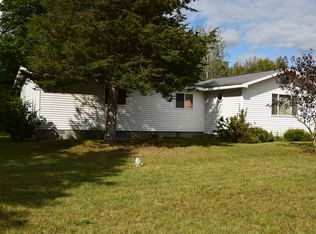 1336 W Chippewa River Rd, Midland, MI 48640