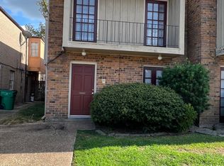 4628 Fairfield St, Metairie, LA 70006