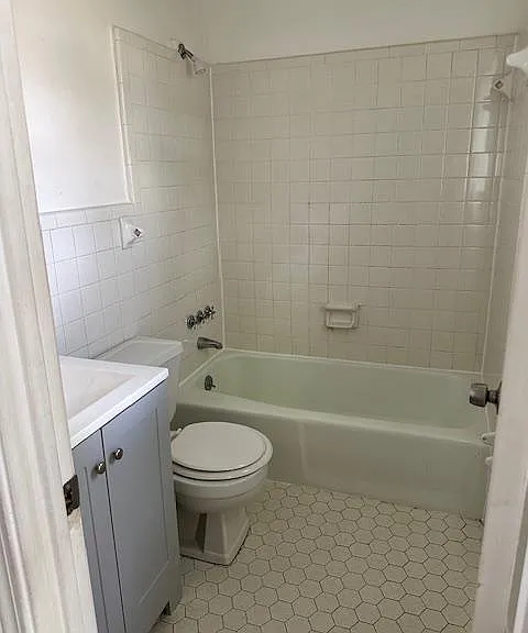 5211 Blueridge Dr — Photo 9