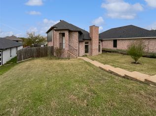 1726 Hillcrest Ct, Balch Springs, TX 75180
