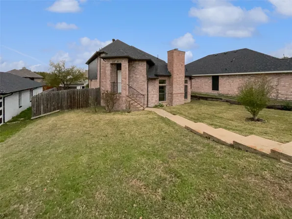 1726 Hillcrest Ct, Balch Springs, TX 75180