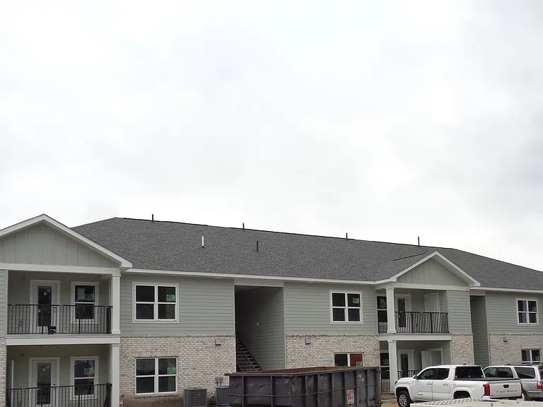 Waterford Apartments — Photo 4