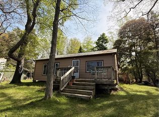 7125 Sunset Dr, Sodus Point, NY 14555