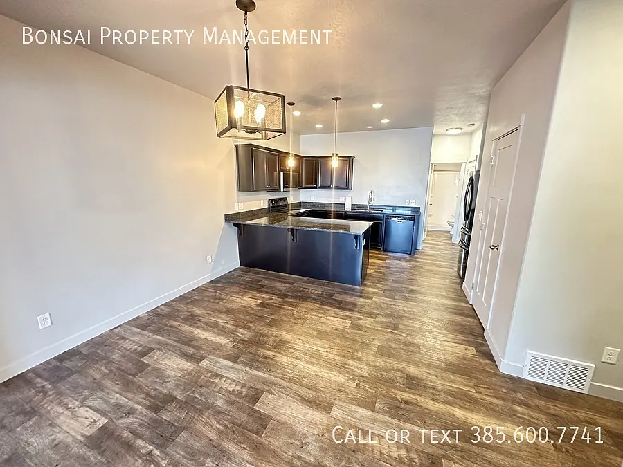 New Construction Vineyard Townhome — Photo 3