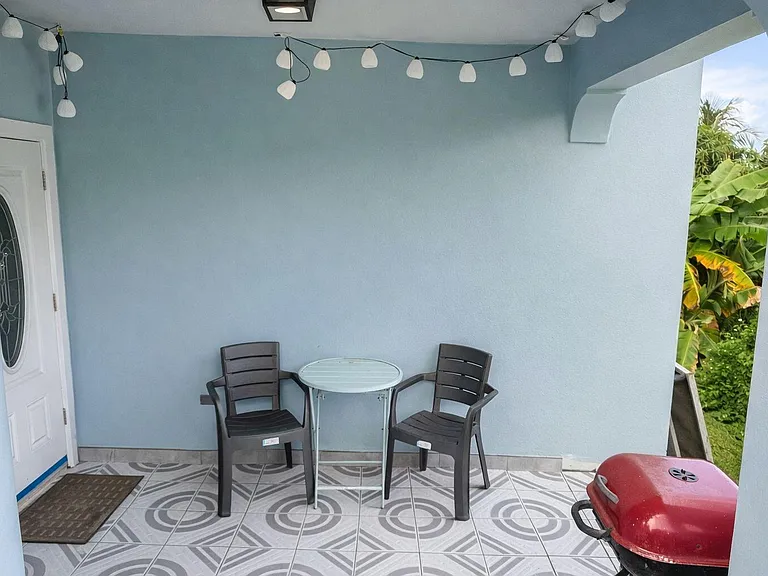 394-295 Annas Retreat Est — Photo 1