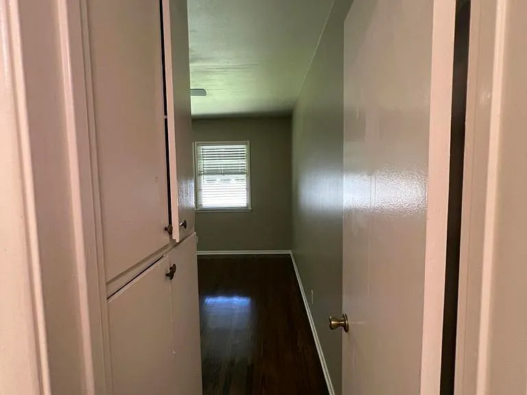 255 E Center St — Photo 12