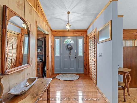 3rd image of 48 Stanley Rd