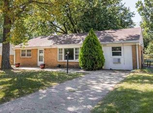 2083 Tecumseh Rd, Manhattan, KS 66502