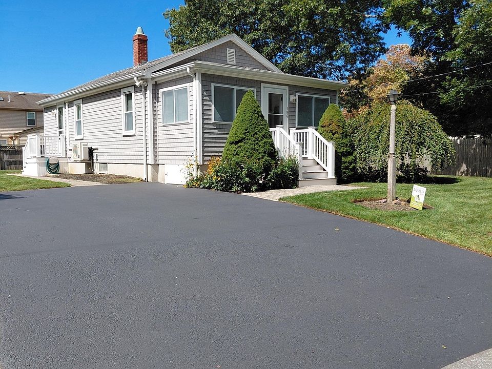 1st image of 156 Fir St