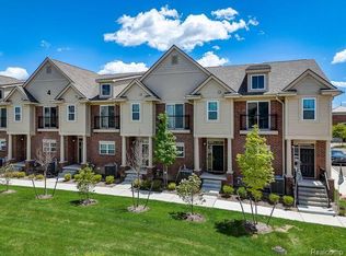 41626 Orianna Ln #11, Novi, MI 48375