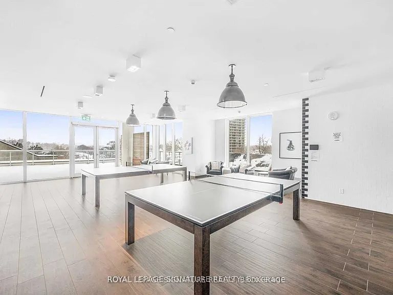 33 Helendale Ave #2105 — Photo 24