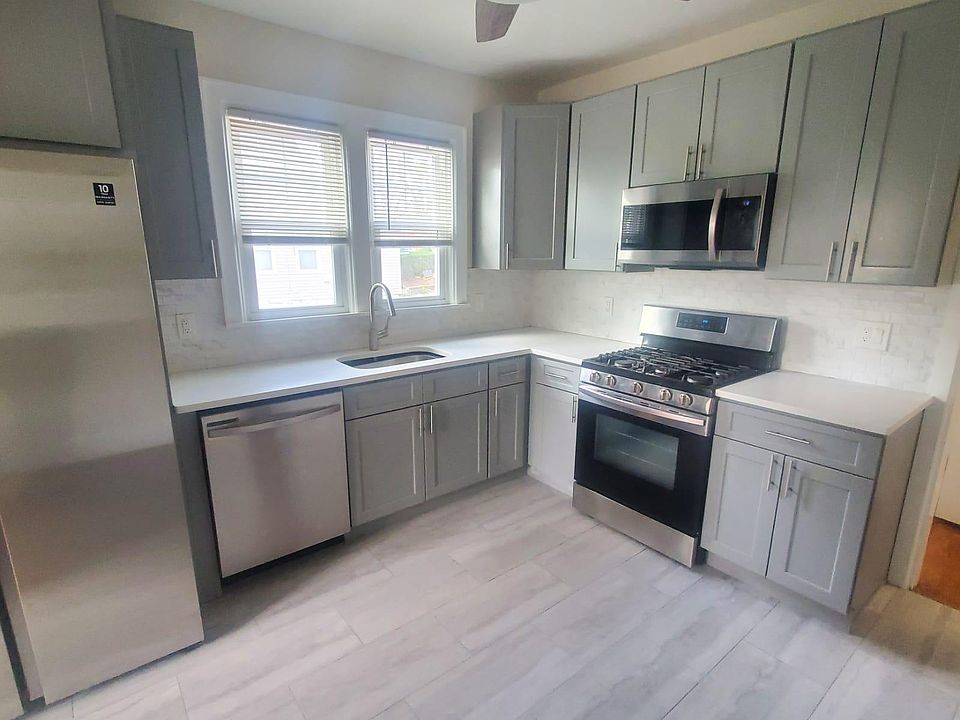 1st image of 306 Prescott St APT 1