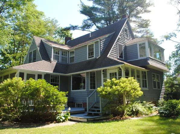 24 Ferry Rd, Scarborough, ME 04074