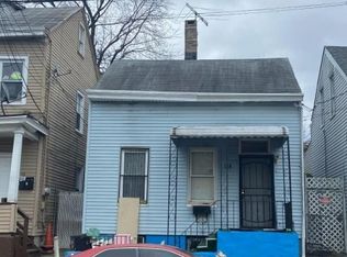 61 Highland St, Paterson, NJ 07524