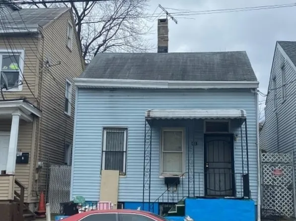 61 Highland St, Paterson, NJ 07524