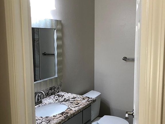 5th image of 2503 W Hemlock Ct