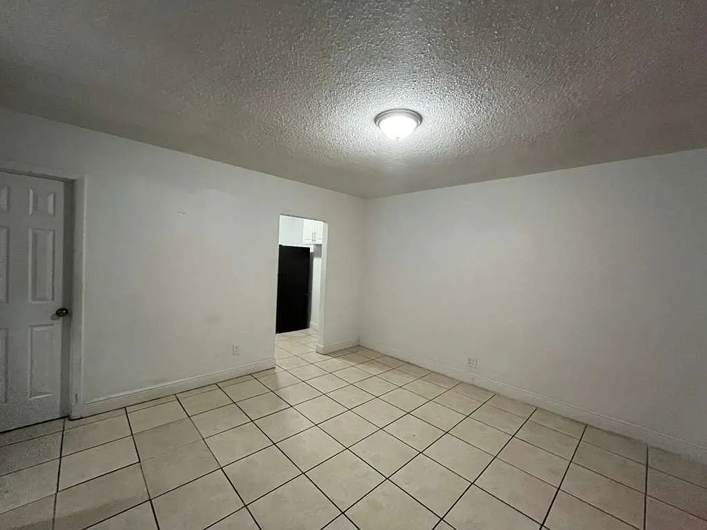 5727 Fletcher St — Photo 3