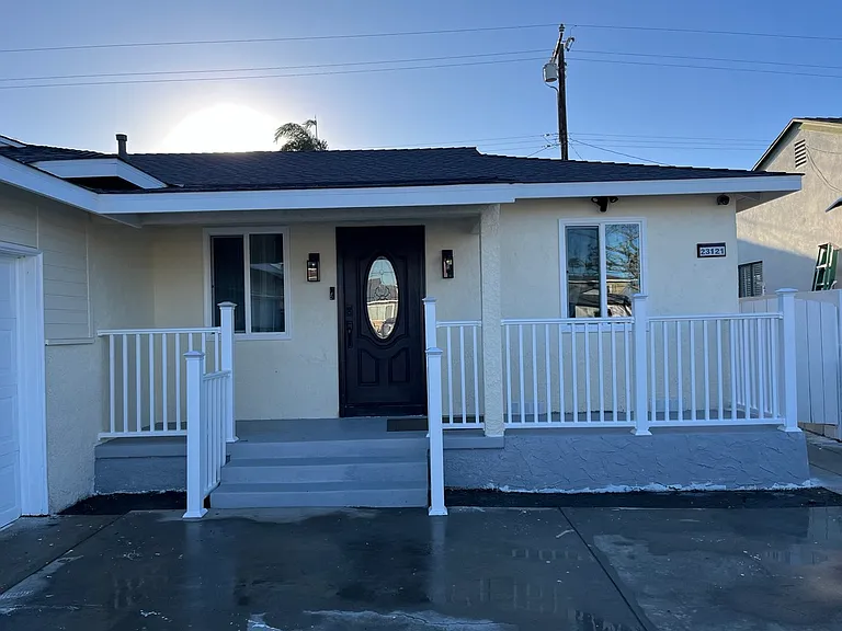23121 Meyler Ave — Photo 25