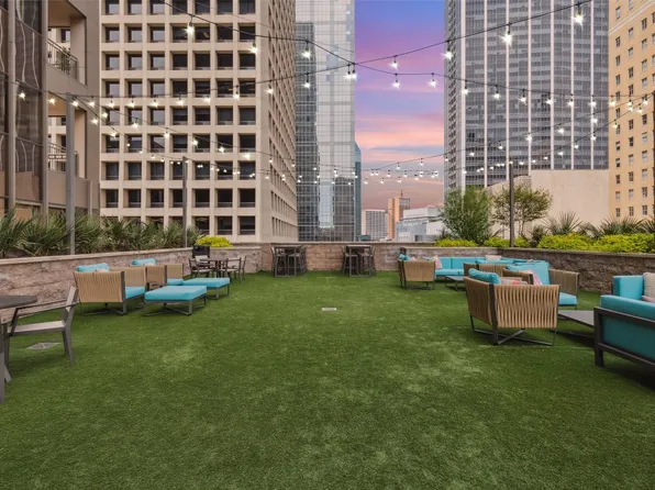 1200 Main St APT 2602, Dallas, TX 75202