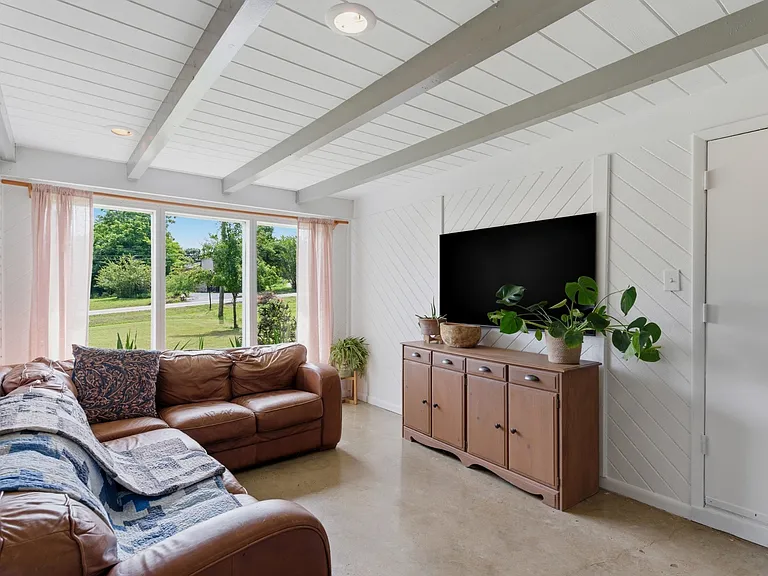 450 Sanders Ferry Rd — Photo 4