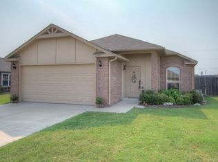 106 Keystone Ave, Kiefer, OK 74041