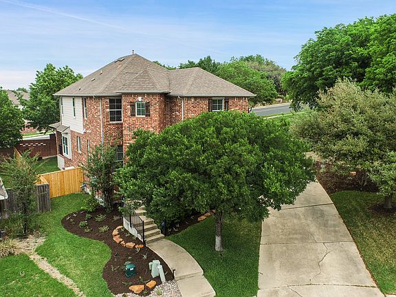 2nd image of 1020 Mesquite Hollow Pl