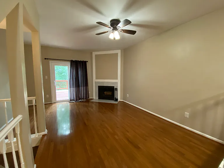 11262 Silentwood Ln — Photo 4