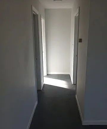 5th image of 1124 E Blackstock Rd
