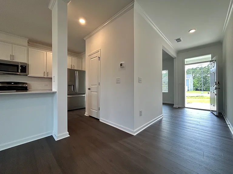 151 Hanover Dr — Photo 5