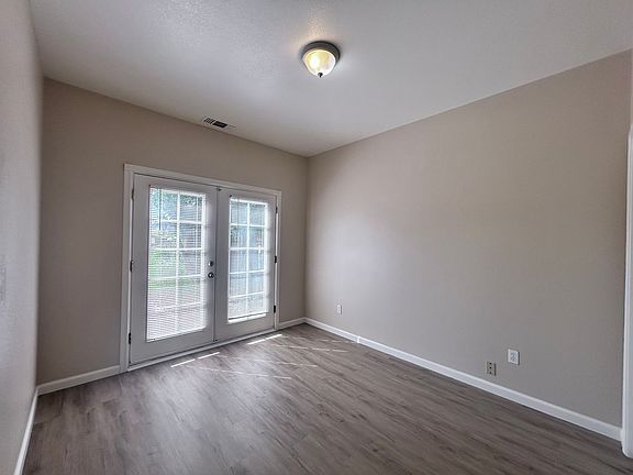 4th image of 1319-1321 Bell St