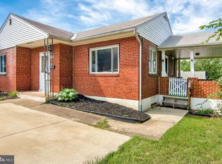 425 Spruce St, Steelton, PA 17113